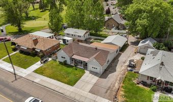 742 Fort Hall Ave, American Falls, ID 83211
