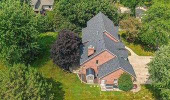 3901 N MILLWOOD Dr, Appleton, WI 54913