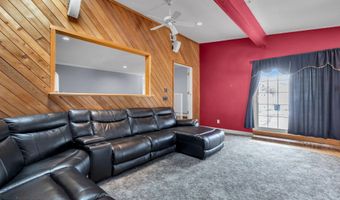 496 Apple Valley Dr, Belford, NJ 07718