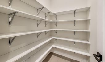 6934 RENITA Ln, Bethesda, MD 20817