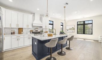 7519 RIDGE Ave, Philadelphia, PA 19128