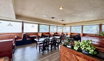 925 CHETCO Ave, Brookings, OR 97415