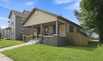 36 W Olive St, Aurora, MO 65605