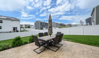 15 Half Hitch Rd, Barnegat, NJ 08005