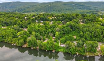 48 E Shore Dr, Alloway, NJ 07462