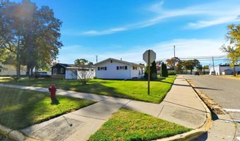 151 E June St, Adams, WI 53910