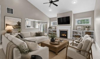 5730 Summerset Woods Dr, Alto, MI 49302