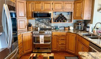 11 Lime Lake Dr, Avoca, MN 56114