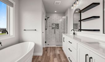 N9239 LAURA Street, Appleton, WI 54915