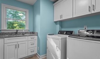 14469 St Andrews Ln, Ashland, VA 23005