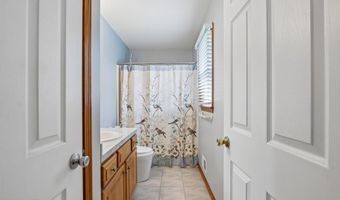 92 Birch St, Beachwood, NJ 08722