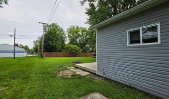 210 W Montford Ave, Ada, OH 45810