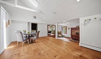 60 Old Deerfield Rd, Candia, NH 03034