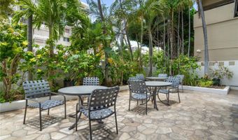 430 Kaiolu St 505, Honolulu, HI 96815