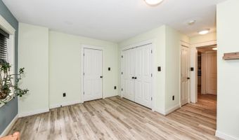 1812 N RANDOLPH St, Arlington, VA 22207