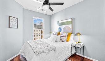 6208 LES DORSON Ln, Alexandria, VA 22315