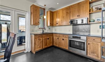 17 Jamaica Way, North Kingstown, RI 02852