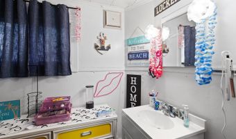 415 W Beecher, Adrian, MI 49221