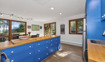 55 Lakeview Dr, Adirondack, NY 12808