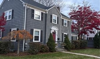 42 Pelham Pkwy, North Providence, RI 02911