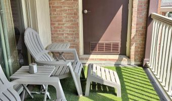 892 Chatham Ln W, Columbus, OH 43221