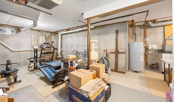 75 Orleton Ct, Cheshire, CT 06410