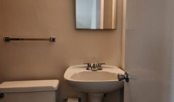 6011 ROOSEVELT St, Bethesda, MD 20817