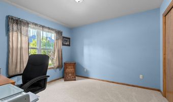 W5862 GERANIUM Drive, Appleton, WI 54915
