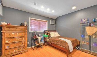 552 W 108th St, Los Angeles, CA 90044