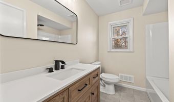 100 Crowthers Dr, Hamilton, OH 45013