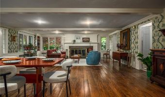 2 Cherry Ln, Bristol, RI 02809