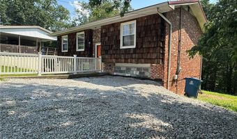 161 Lincoln Hts, Alum Creek, WV 25003