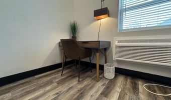 824 W 8th St, Appleton, WI 54914