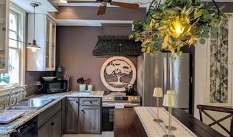 23 Waterside Dr, Beaufort, SC 29907
