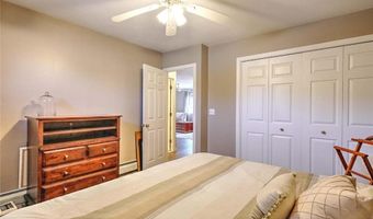 583 Pocasset Ct, Warwick, RI 02886