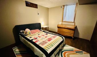 407 NE 17th Ave, Aberdeen, SD 57401