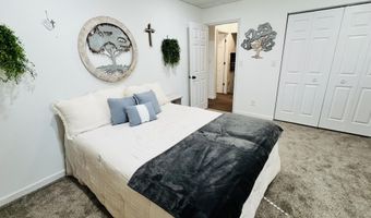 622 NE 23rd Ave, Aberdeen, SD 57401