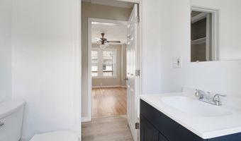 17 Overlook Ave, Bristol, CT 06010