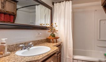 6002 MAIN St, Springfield, OR 97478