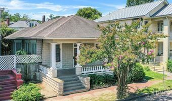 17 E 33rd St, Savannah, GA 31401
