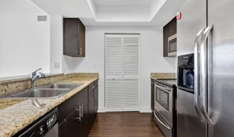 19501 W Country Club Dr 605, Aventura, FL 33180