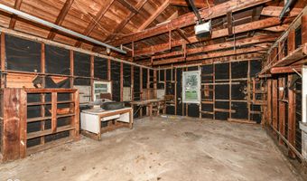 912 Crescent Dr, Anderson, IN 46013