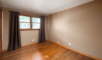 1502 S Harvard Ave, Arlington Heights, IL 60005