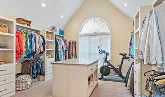 135 Villa Grande, Albertville, AL 35950