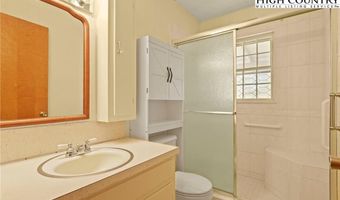 455 Boulder Gardens Rd, Banner Elk, NC 28604