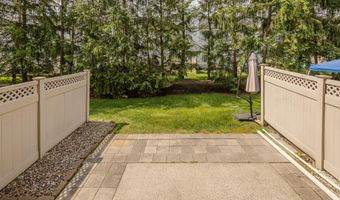 29 Lorenzo Ct, Aberdeen, NJ 07747