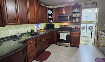 1504 S Tyler Ave, Aurora, MO 65605