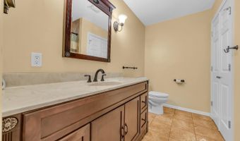 180 Minna Ave, Avenel, NJ 07001