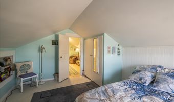 830 DIVISION St SE, Bandon, OR 97411