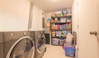 157 Shelter Rock Rd 39, Danbury, CT 06810